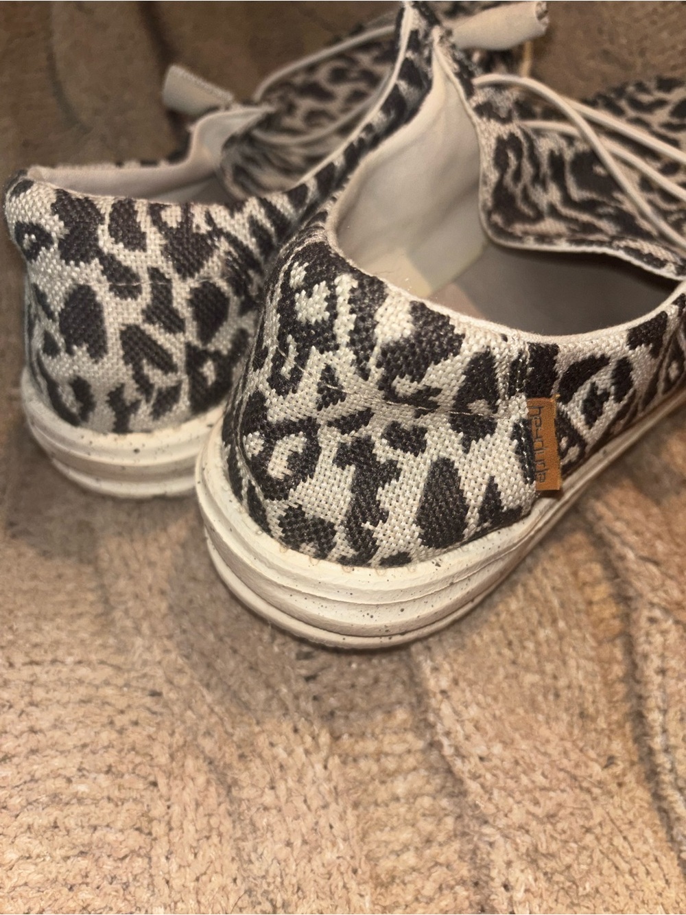 Hey Dude Wendy Woven Cheetah Grey Print Casual Shoes Women’s Sz 10 - Picture 5 of 6